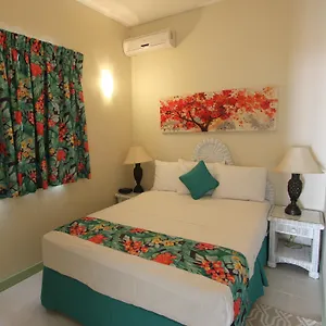 3* Aparthotel Court